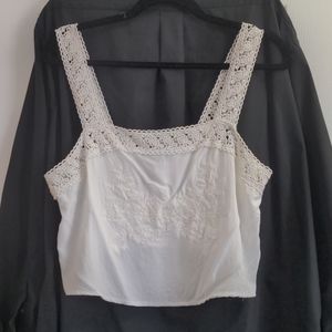 White, embroidered crop top